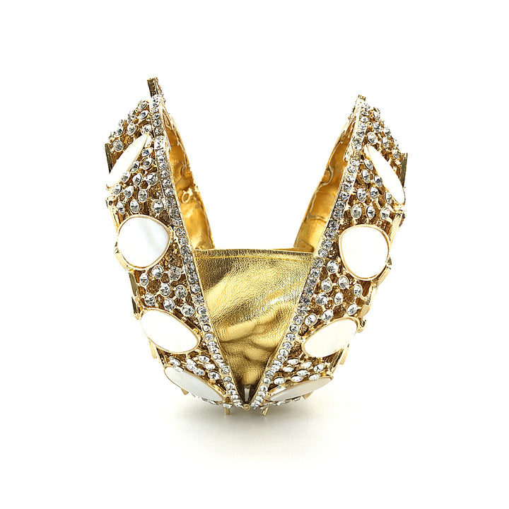 White pearl fancy handbag | Malachite.uae.