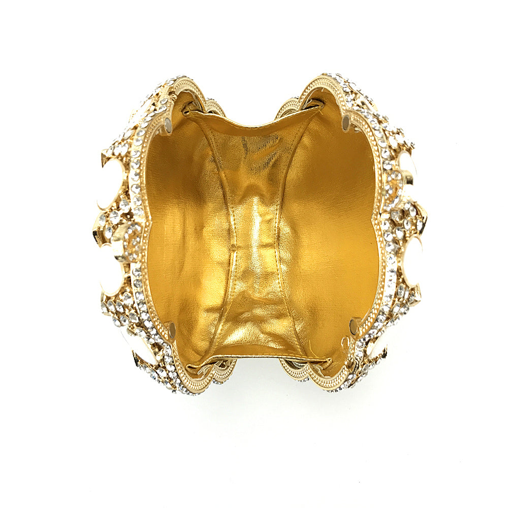 White pearl fancy handbag | Malachite.uae.